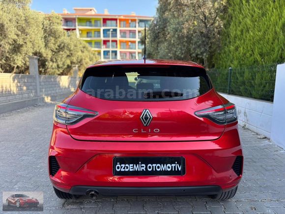 2023 OTOMATİK HATASIZ-BOYASIZ 14'BİNDE CLİO 1.0TCE EVOLUTİON