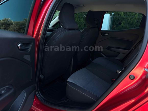 2023 OTOMATİK HATASIZ-BOYASIZ 14'BİNDE CLİO 1.0TCE EVOLUTİON