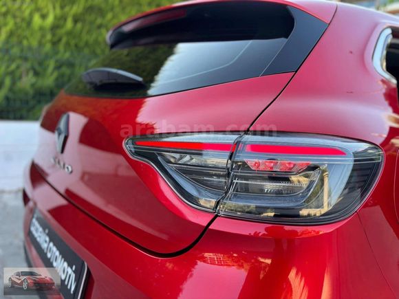 2023 OTOMATİK HATASIZ-BOYASIZ 14'BİNDE CLİO 1.0TCE EVOLUTİON