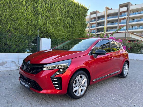 2023 OTOMATİK HATASIZ-BOYASIZ 14'BİNDE CLİO 1.0TCE EVOLUTİON