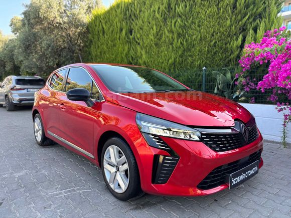 2023 OTOMATİK HATASIZ-BOYASIZ 14'BİNDE CLİO 1.0TCE EVOLUTİON