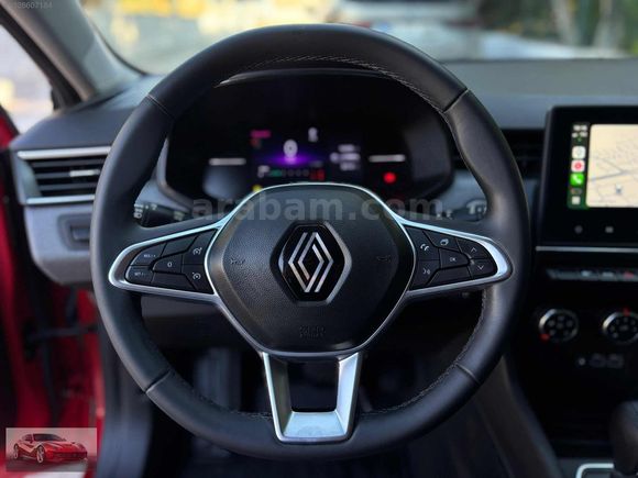 2023 OTOMATİK HATASIZ-BOYASIZ 14'BİNDE CLİO 1.0TCE EVOLUTİON