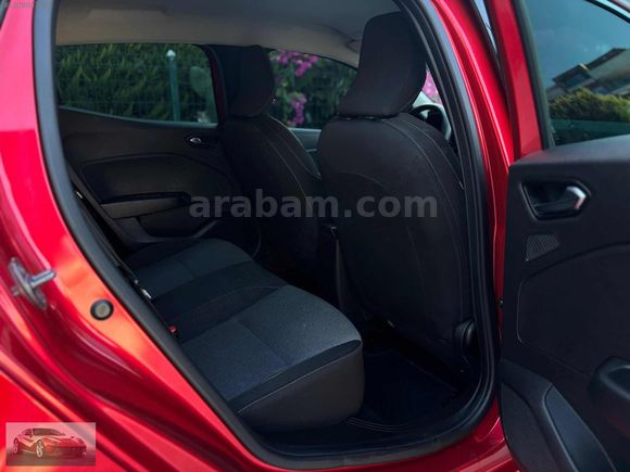 2023 OTOMATİK HATASIZ-BOYASIZ 14'BİNDE CLİO 1.0TCE EVOLUTİON