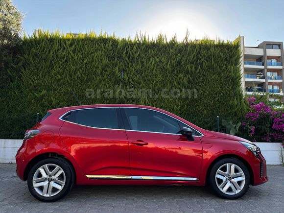 2023 OTOMATİK HATASIZ-BOYASIZ 14'BİNDE CLİO 1.0TCE EVOLUTİON