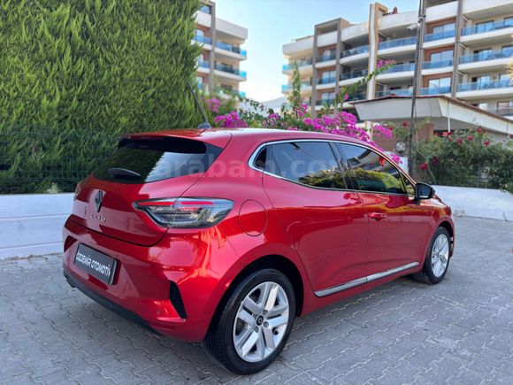 2023 OTOMATİK HATASIZ-BOYASIZ 14'BİNDE CLİO 1.0TCE EVOLUTİON