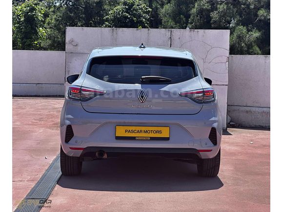 2023 RENAULT CLİO 1.0TCe EVOLUTİON