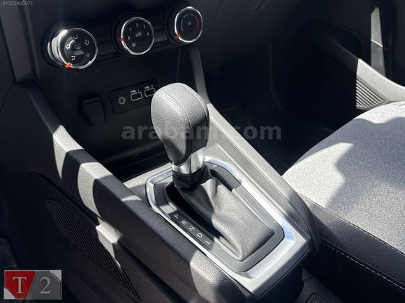 **K.K 12 AY TAKSİT İMKANI** TEKBAŞ MALTEPE' DEN RENAULT CLİO