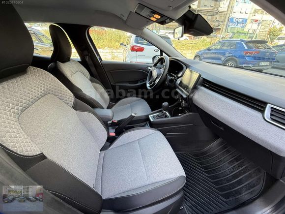 2025 CLİO OTOMOTİK 25.000 KM DEĞİŞENSİZ HASARSIZ