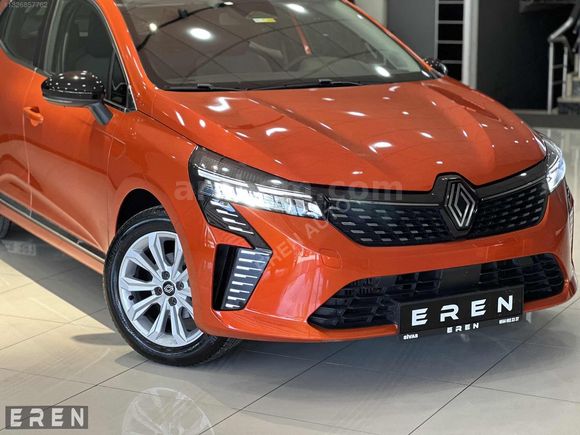 2024 CLIO 1.0 TCe EVOLUTION X-TRONIC BOYASIZ 15 BİN KM' DE GSR2