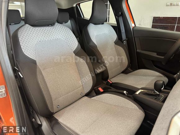 2024 CLIO 1.0 TCe EVOLUTION X-TRONIC BOYASIZ 15 BİN KM' DE GSR2