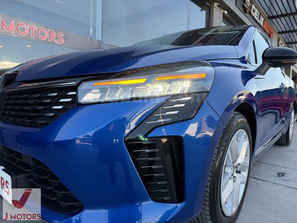 'J MOTORS 2025 HATASIZ RENAULT CLİO 1.0 TCE EVOLUTİON X-TRONİC