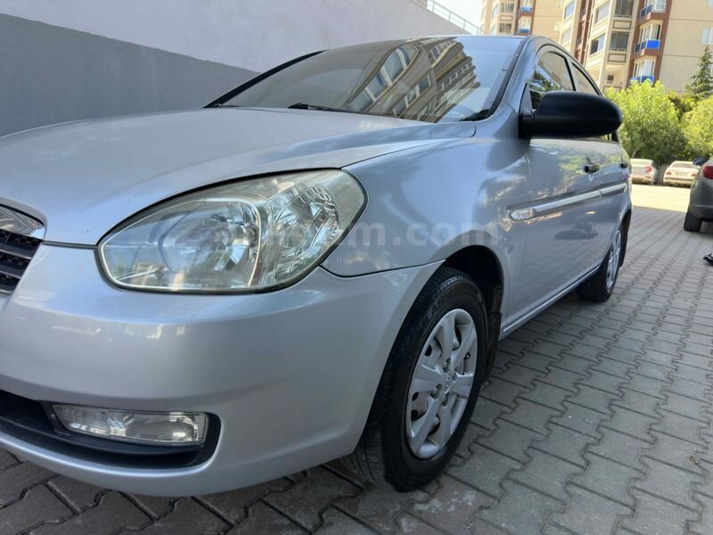 Sahibinden Hyundai Accent Era 1.4 Team 2010 Model Kocaeli 212.000 km Gri