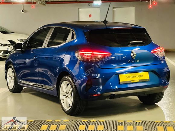 GALLERY UÇAR'dan-BOYASIZ-HATASIZ-2025-RENAULT-CLİO-EVOLUTİON-GSR