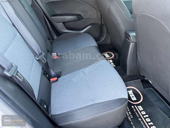 MEB MOTORS~2024 1.0 TCE 90 HP EVOLUTİON X-TRONİC 44BN KM BOYASIZ