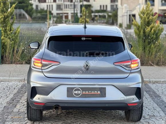 MEB MOTORS~2024 1.0 TCE 90 HP EVOLUTİON X-TRONİC 44BN KM BOYASIZ