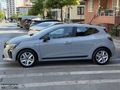 MİCAN OTO-2025 MODEL RENAULT CLİO EVOLUTİON 10.000km'DE%20