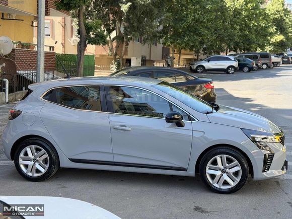MİCAN OTO-2025 MODEL RENAULT CLİO EVOLUTİON 10.000km'DE%20