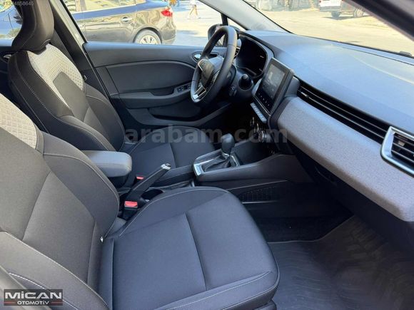 MİCAN OTO-2025 MODEL RENAULT CLİO EVOLUTİON 10.000km'DE%20