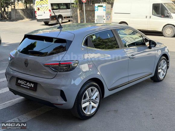 MİCAN OTO-2025 MODEL RENAULT CLİO EVOLUTİON 10.000km'DE%20