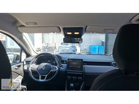 İZZET ACAR DAN 2025 RENAULT CLIO 1.0 TCE EVOLUTION X TRONIC