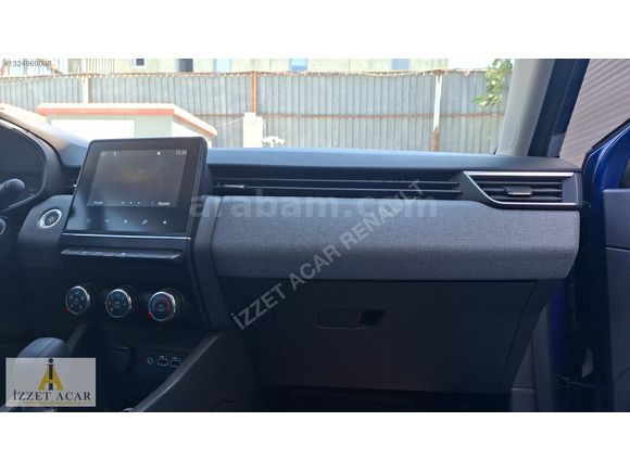 İZZET ACAR DAN 2025 RENAULT CLIO 1.0 TCE EVOLUTION X TRONIC