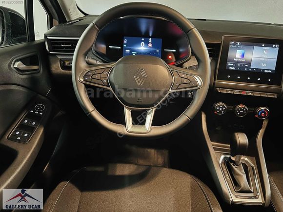 GALLERY UÇAR'dan-HATASIZ-BOYASIZ-2025-RENAULT-CLİO-EVOLUTİON-GSR