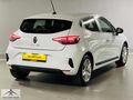 GALLERY UÇAR'dan-HATASIZ-BOYASIZ-2025-RENAULT-CLİO-EVOLUTİON-GSR