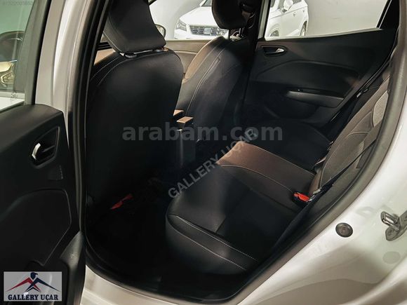GALLERY UÇAR'dan-HATASIZ-BOYASIZ-2025-RENAULT-CLİO-EVOLUTİON-GSR