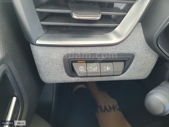 2025 CLIO EVOLUTION 1.0 TCE X-TRONIC 90 19.000 KM