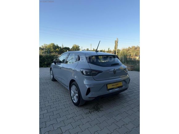 2025 Renault Clio 1.0 TCe Evolution | Hatasız Boyasız | GSR2