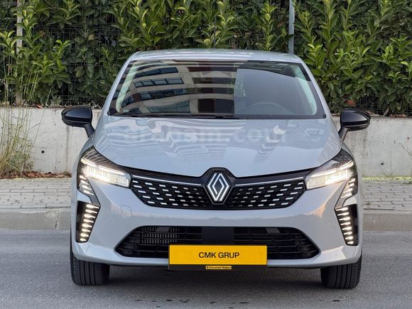 CMK AUTO&&CLİO 2025 1.0 TCE EVOLUTION OTOMATİK GSR 2 NARDO GRİ