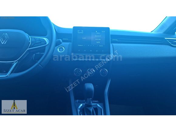 İZZET ACAR DAN 2025 RENAULT CLIO 1.0 TCE EVOLUTION X-TRONIC