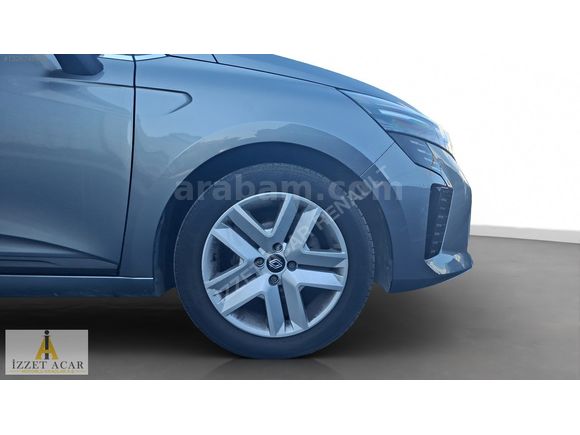 İZZET ACAR DAN 2025 RENAULT CLIO 1.0 TCE EVOLUTION X-TRONIC
