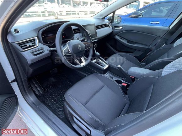 2025 Clio 1.0 TCE Evolution X-Tronic %20KDV