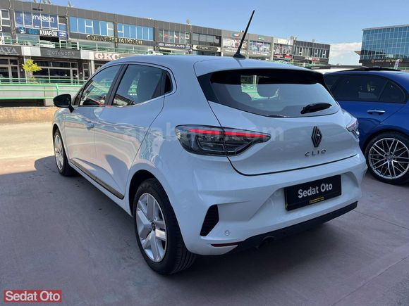 2025 Clio 1.0 TCE Evolution X-Tronic %20KDV