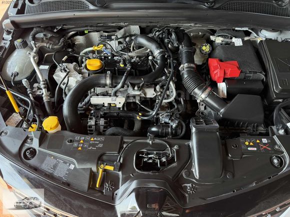2025 CLIO EVOLUTION 14,000 KM HATASIZ BOYASIZ TRAMERSİZ