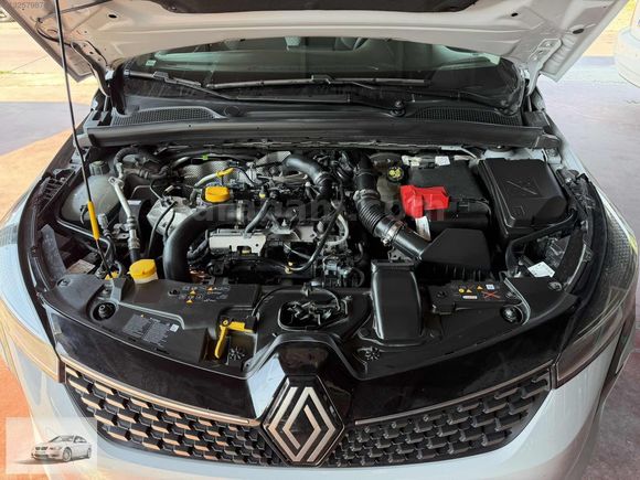 2025 CLIO EVOLUTION 14,000 KM HATASIZ BOYASIZ TRAMERSİZ