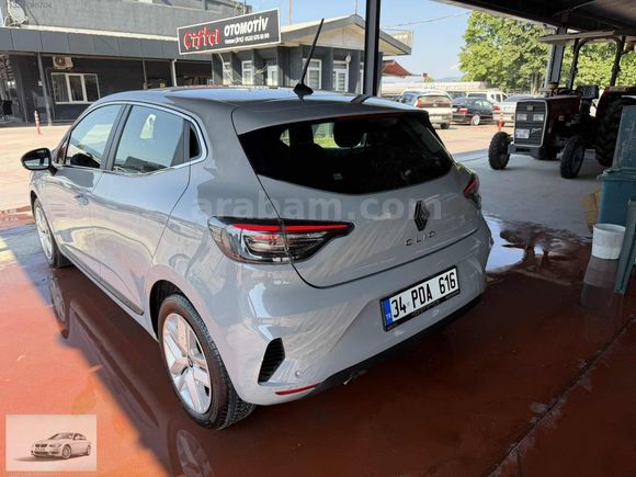 2025 CLIO EVOLUTION 14,000 KM HATASIZ BOYASIZ TRAMERSİZ