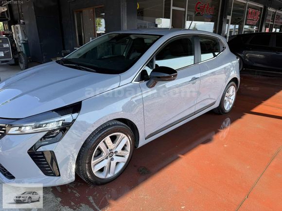 2025 CLIO EVOLUTION 14,000 KM HATASIZ BOYASIZ TRAMERSİZ
