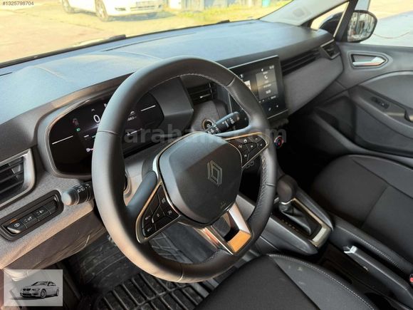 2025 CLIO EVOLUTION 14,000 KM HATASIZ BOYASIZ TRAMERSİZ