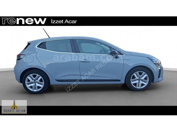 İZZET ACAR DAN 2025 RENAULT CLIO 1.0 TCE EVOLUTION X-TRONIC