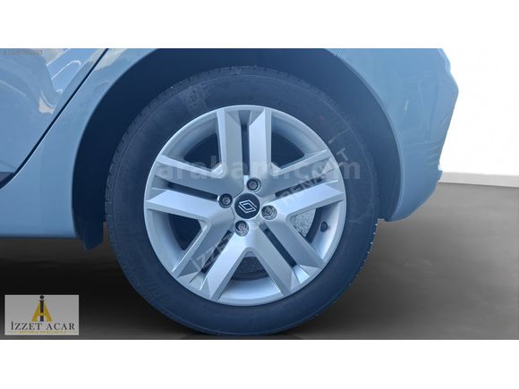 İZZET ACAR DAN 2025 RENAULT CLIO 1.0 TCE EVOLUTION X-TRONIC