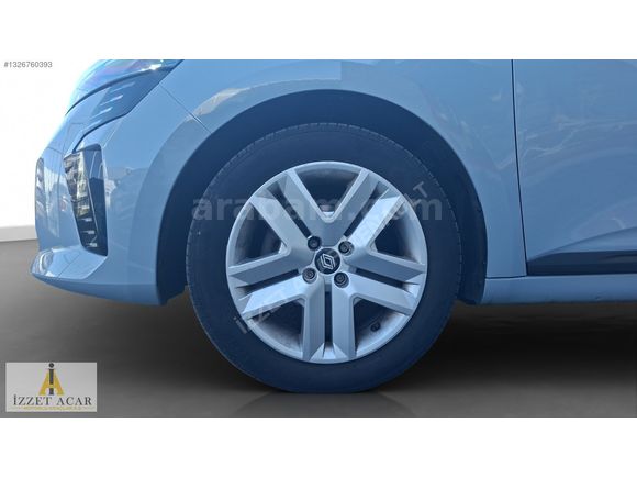 İZZET ACAR DAN 2025 RENAULT CLIO 1.0 TCE EVOLUTION X-TRONIC