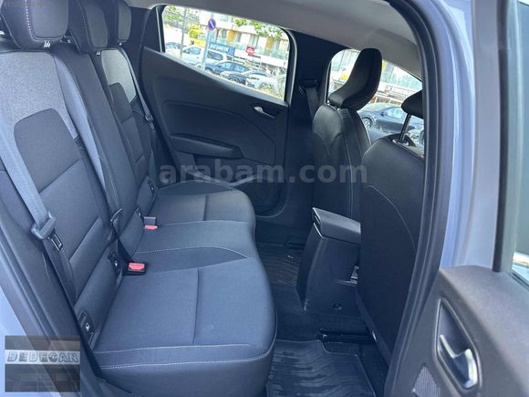 2025 BOYASIZ CLIO 1.0TCe EVOLOTİON %20 FATURALI 6001 KM DE