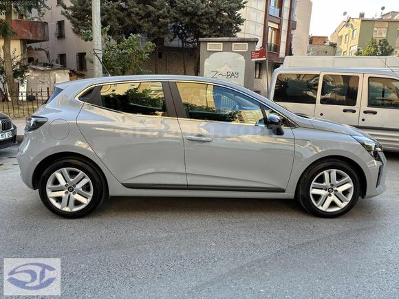 2025 CLIO 1.0 TCE EVOLUTION - HATASIZ - 6 257 KM
