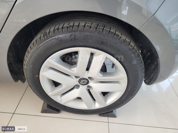 2025 CLIO EVOLUTION 1.0 TCE X-TRONIC 90 ORJİNAL - 8.000 KM