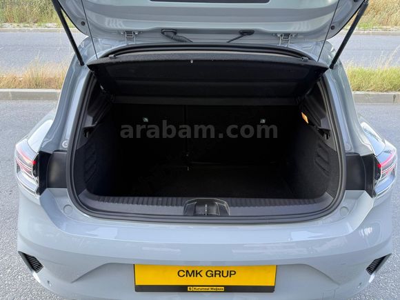 CMK AUTO&&CLİO 2025 1.0 TCE EVOLUTION OTOMATİK GSR 2 NARDO GRİ