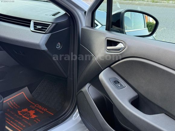 CMK AUTO&&CLİO 2025 1.0 TCE EVOLUTION OTOMATİK GSR 2 NARDO GRİ