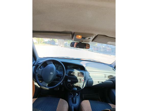 Renault Megane1   1.6  16v   RTE  2000 Model
