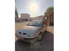 Renault Megane1   1.6  16v   RTE  2000 Model